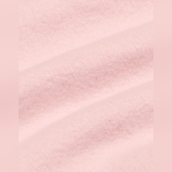 NWOT Aritzia TNA Cozy Fleece Boyfriend Sweatpant
Fan-favourite relaxed Puff Pink - Picture 6 of 6